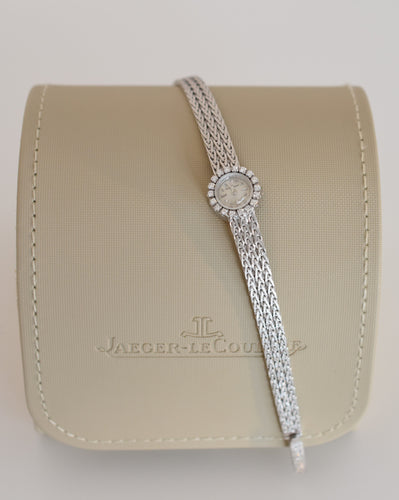 Montre Jaeger-LeCoultre - Montre femme or blanc et diamants, vers 1960 58 Facettes JLC-400