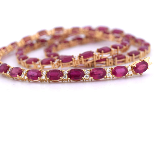 Collier Collier en or jaune 18 carats avec rubis et diamants 58 Facettes