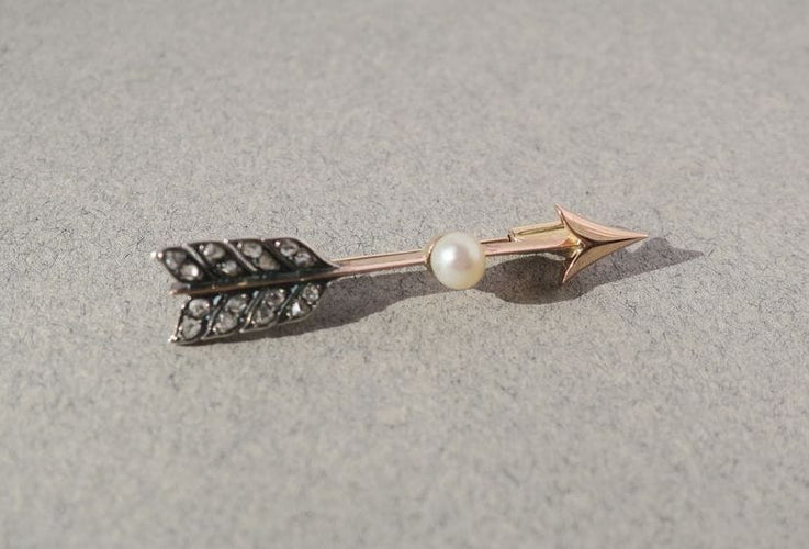 Broche Broche flèche perle fine et diamants 19e siècle 58 Facettes