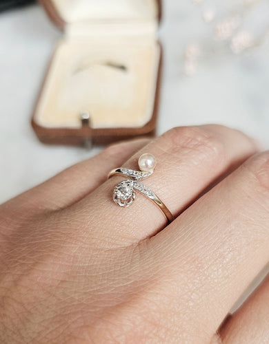 Bague 51.5 Bague Toi et Moi Diamants et Perle 58 Facettes 357