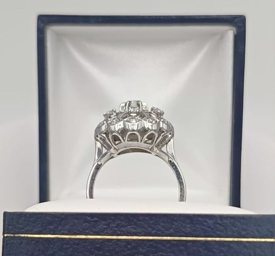 Bague 53 Bague vintage en platine ornée de diamants 58 Facettes