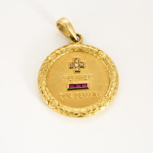 Pendentif AUGIS - Médaille d'Amour - Or jaune, rubis de synthèse et diamants 58 Facettes B250452