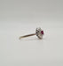 Bague 51 Bague or blanc sertie d’un rubis et diamants anciens 58 Facettes