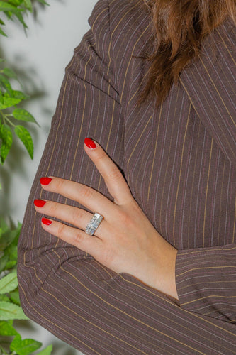 Bague 55 Mauboussin Bague Belle de jour  Or blanc Nacre, Diamant 58 Facettes 3745690RV