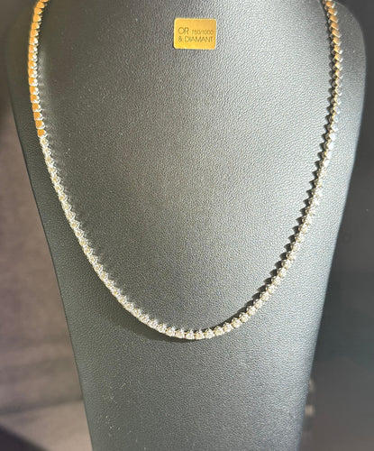 Collier Collier rivière de diamants en or blanc 18 carats 58 Facettes