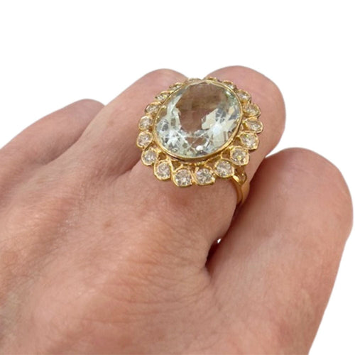 Bague 54 Bague au design contemporain, design classique en or 18 carats avec diamants et aigue-marine. Pièce française (Bordeau). 58 Facettes Q218A