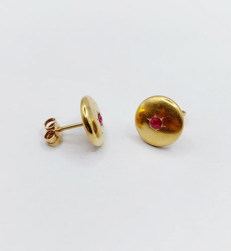 Boucles d'oreilles Puces d'oreilles art déco or rose, rubis sertis étoilés (circa 1940) 58 Facettes A05696