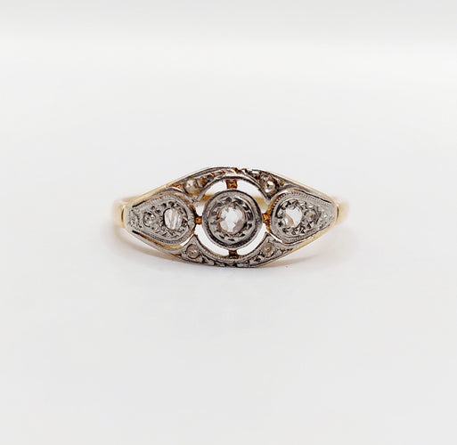 Bague 51 Bague Art Déco or jaune diamants taille rose (circa 1940) 58 Facettes A05973