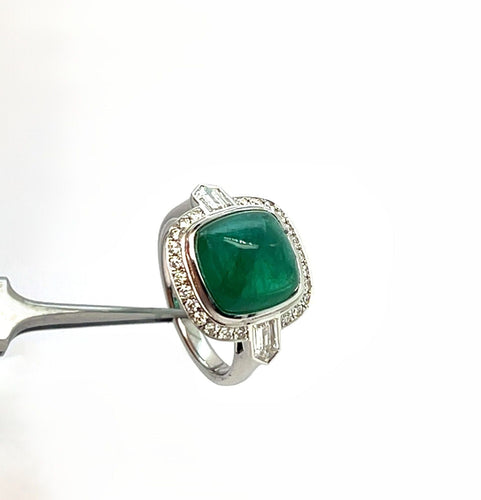 Bague 54 Bague en Or blanc avec Émeraude et Diamants 58 Facettes