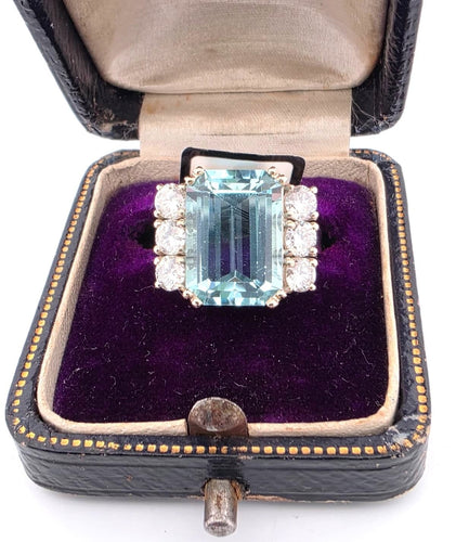 Bague 54 Bague en or blanc avec aigue-marine et diamants 58 Facettes