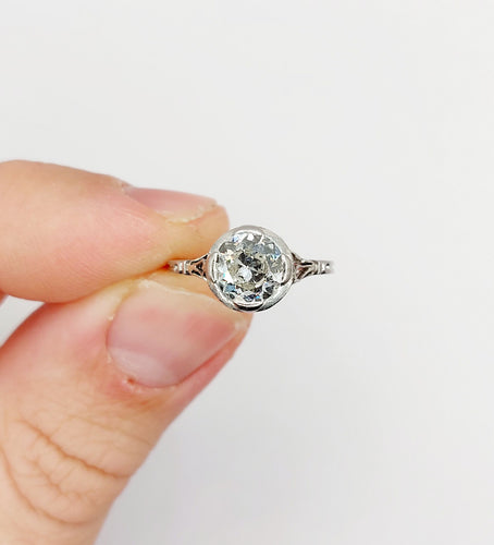 Bague 50 Bague solitaire Art déco en platine et diamant taille ancienne 1,35 carats 58 Facettes A06439