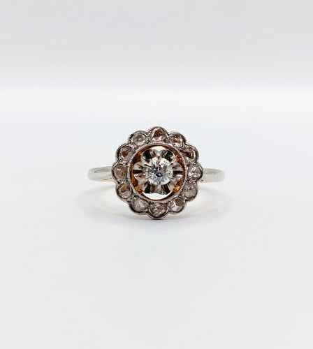 Noin vuoden 1910 Päivänkakkara sormus 18k kullasta, Platina ja timantit 