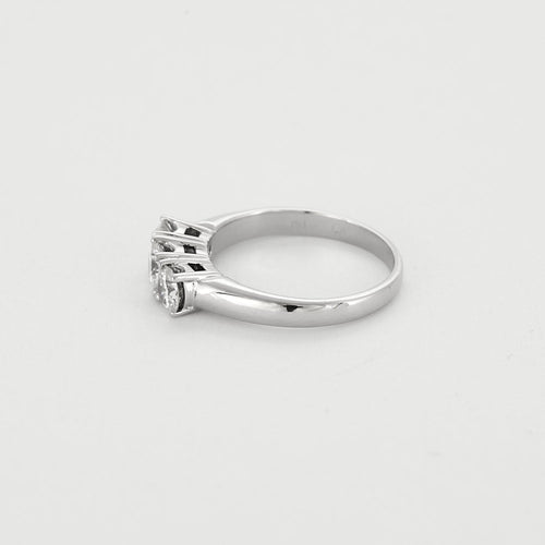 Bague 55 Bague trilogie en or blanc et diamants 58 Facettes LOR34872