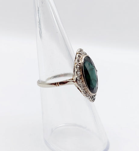 Anel pompadour Art Deco em Platina, safira 4,30 quilates e diamantes de corte antigo 