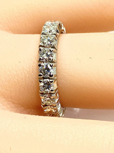 Bague 53 Alliance en or blanc et 20 diamants 58 Facettes AB578