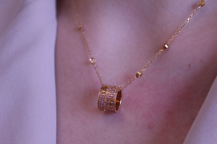 Collier GUCCI - Collier en or rose et saphirs roses 58 Facettes 163383J85408065