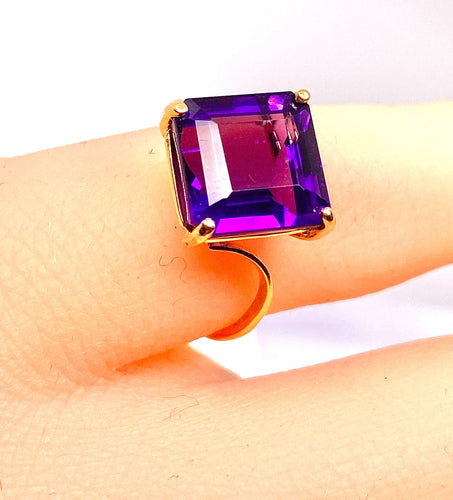 Bague 47 Bague en or jaune et améthyste 58 Facettes AB616