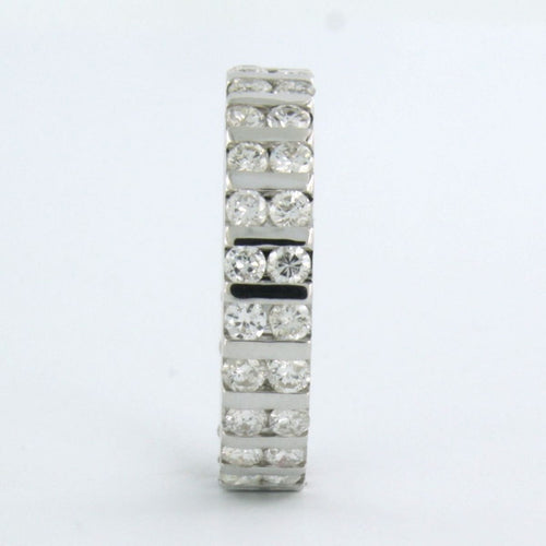 Anillo tipo alianza de oro blanco con diamantes talla brillante hasta 2,00 ct 