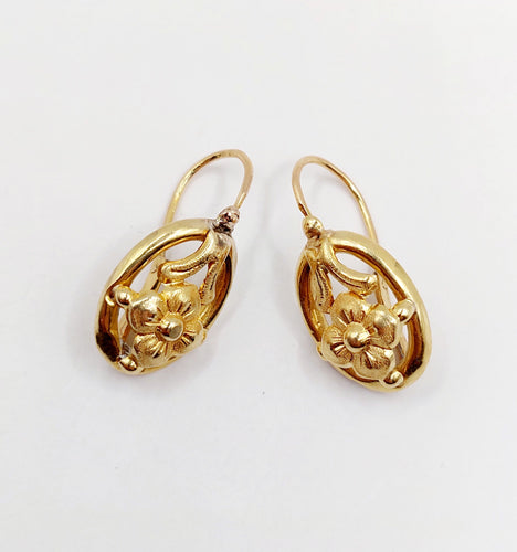 Boucles d'oreilles Dormeuses victoriennes or fleurs (circa 1890) poissardes 58 Facettes A06257