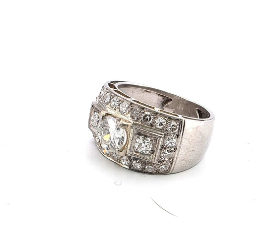 Bague 54 Superbe bague Art déco en or blanc 18 carats avec un gros diamant central et des diamants environnants 58 Facettes