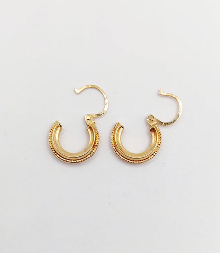 Boucles d'oreilles Mini créoles style Art Déco or rose finement travaillées 58 Facettes A06269