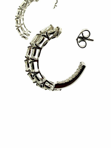 Boucles d'oreilles Boucles d’oreilles créole or blanc 18 carats et diamants navettes 58 Facettes