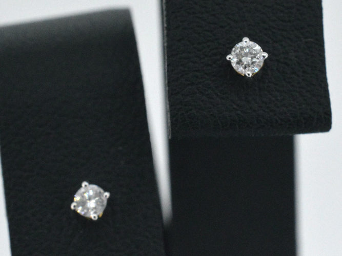 Boucles d'oreilles Boucles d'oreilles en or jaune serties de diamants 58 Facettes 2267