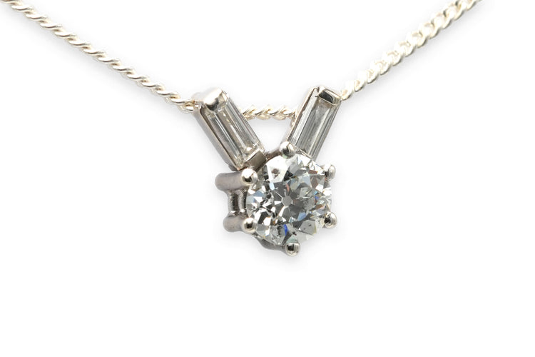 Hänge från 70-talet infattat med diamanter i 18 karat vitt guld 