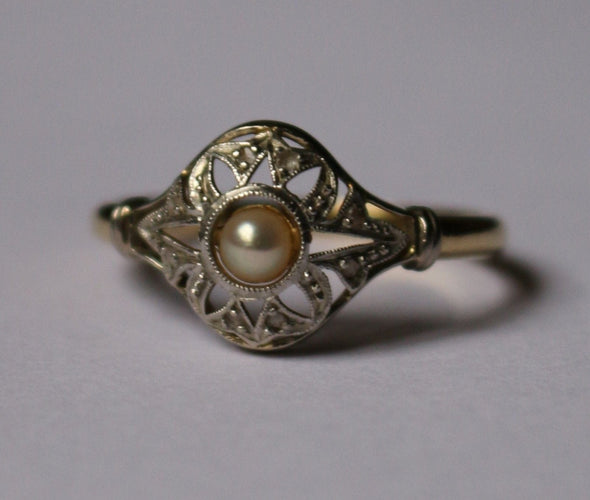 Bague 56 Bague Art Déco deux ors et perle 58 Facettes 597