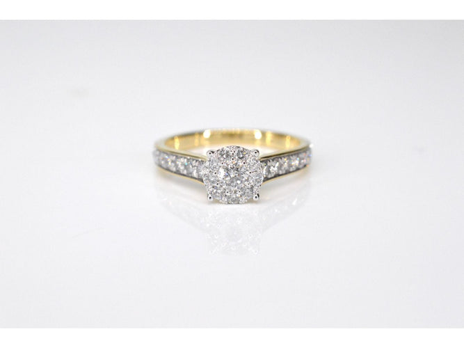 Bague 54 Bague entourage en or jaune avec diamants 58 Facettes 2105