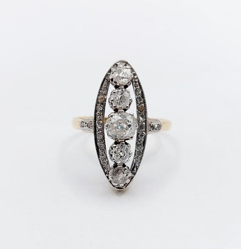 Bague 51 Bague marquise ancienne or jaune et platine, diamants (circa 1900) 58 Facettes A04975