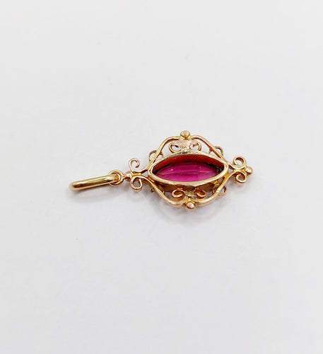 Pendentif Pendentif or rose, grenat taille navette (circa 1900) 58 Facettes A06252