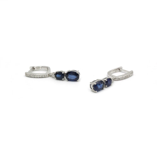 Boucles d'oreilles Boucles d'oreilles - Or blanc, saphirs et diamants 58 Facettes 1080