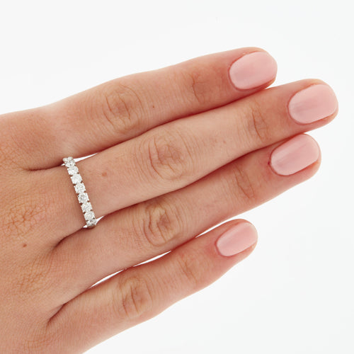 Bague 54 DEMI ALLIANCE EN OR BLANC 18 CARATS 58 Facettes REF 9045