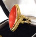 Bague 57 Bague en or jaune avec corail 58 Facettes