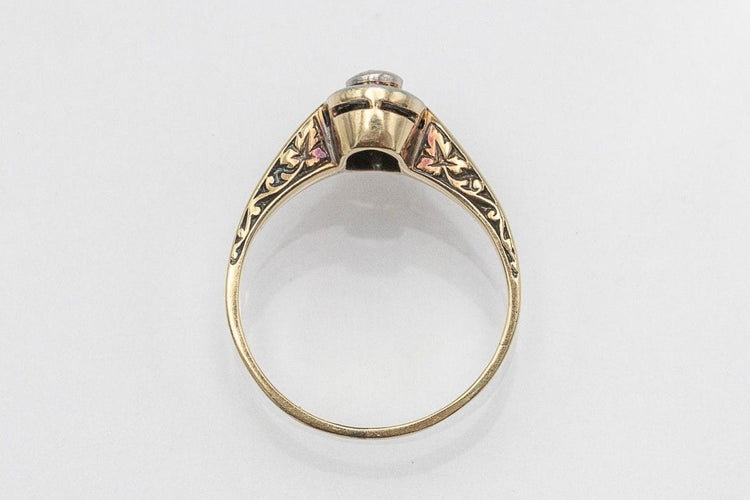 Bague 50 Bague élégante en or jaune sertie de diamants, vers 1925 58 Facettes 11078