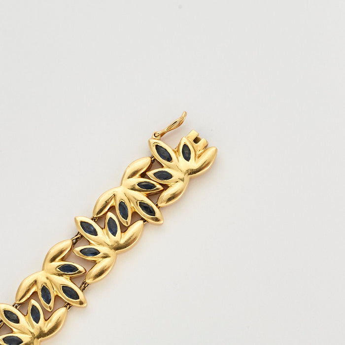 CHAUMET - Yellow gold bracelet decorated with sapphires