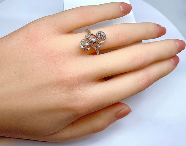 Bague 51 Bague en or 18 carats et diamants, vers 1900 58 Facettes AB178