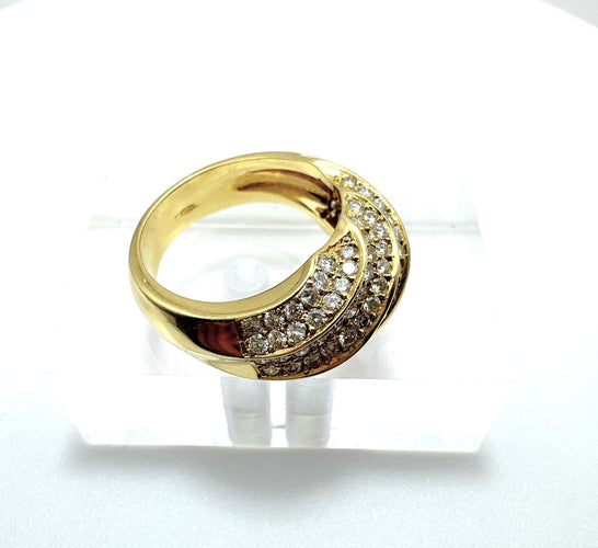 Bague 54 Bague en or jaune sertie de diamants pavés 58 Facettes 50379