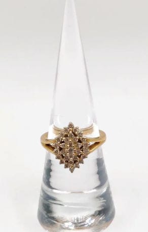 Bague 53 Bague Marquise Vintage en or jaune ornée de diamants 58 Facettes