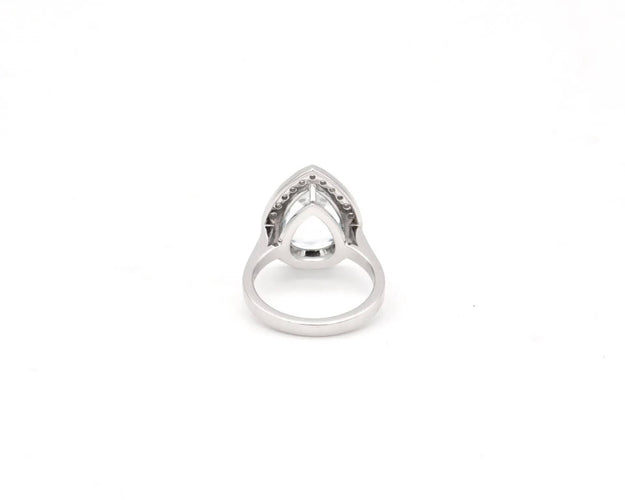 Bague Bague en or blanc avec une aigue-marine de 3,63 ct et des diamants de 0,66 ct 58 Facettes 14262