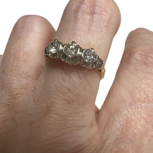 Bague BAGUE ART DÉCO, ÉPOQUE 1925-1930, OR 18 KT ET PLATINE AVEC DIAMANTS 58 Facettes DMAR3