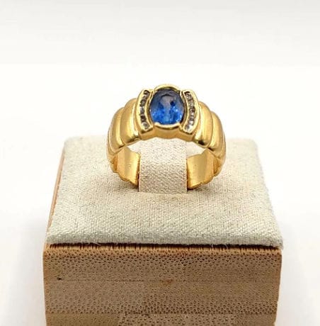 Bague 51 Bague Godronnée vintage or jaune sertie d'un saphir de Ceylan 58 Facettes