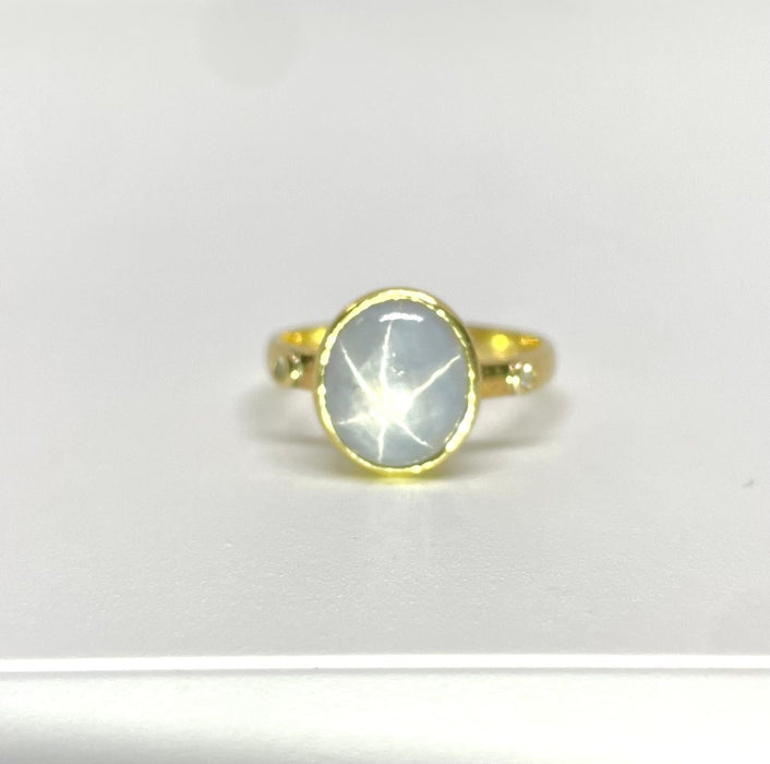 Anillo de diamantes y zafiro estrella vintage