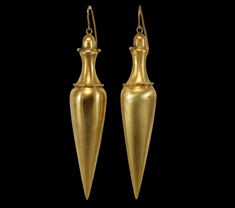 Pendientes de oro antiguo