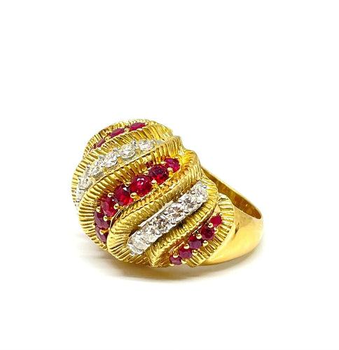 Bague 53 Bague en or jaune 18 carats sertie de rubis et diamants , taille 53 ajustable 58 Facettes