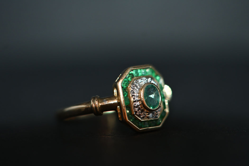 Gold-Smaragd-Diamant-Ring