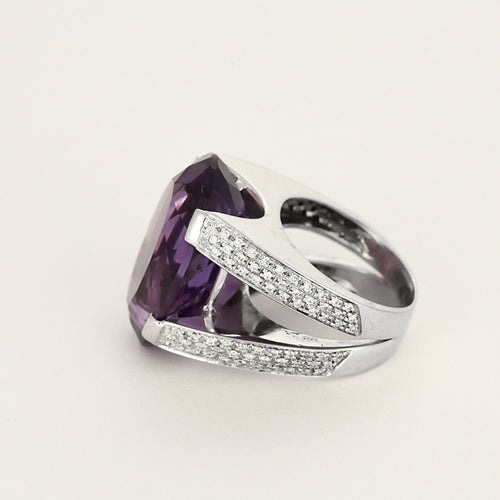 Prsten z bílého zlata s ametystem a diamanty 