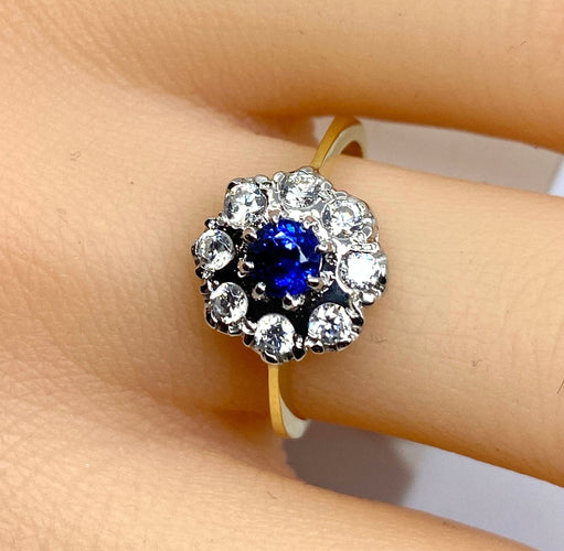 Bague 53 Bague marguerite en or, saphir et diamants 58 Facettes AB572