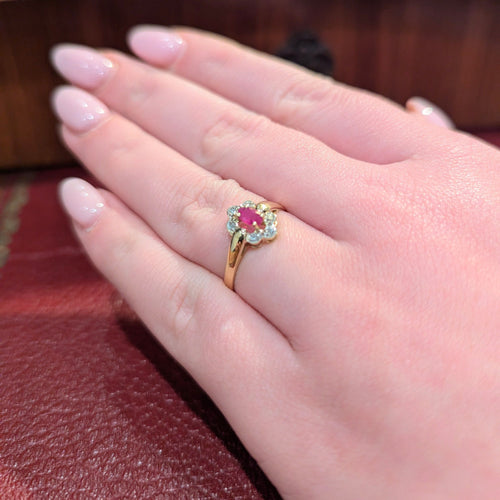 Bague 57.5 Marguerite en or jaune diamants et rubis 58 Facettes 31138